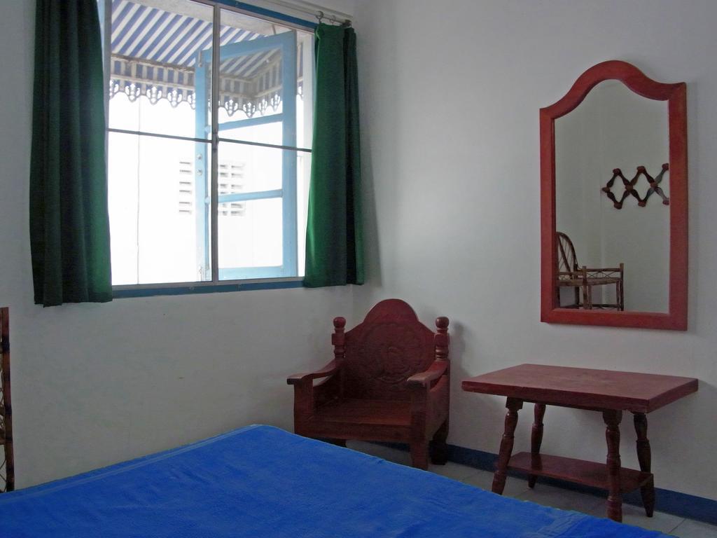 Niku Guesthouse Patong Экстерьер фото