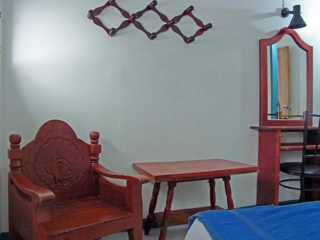 Niku Guesthouse Patong Экстерьер фото