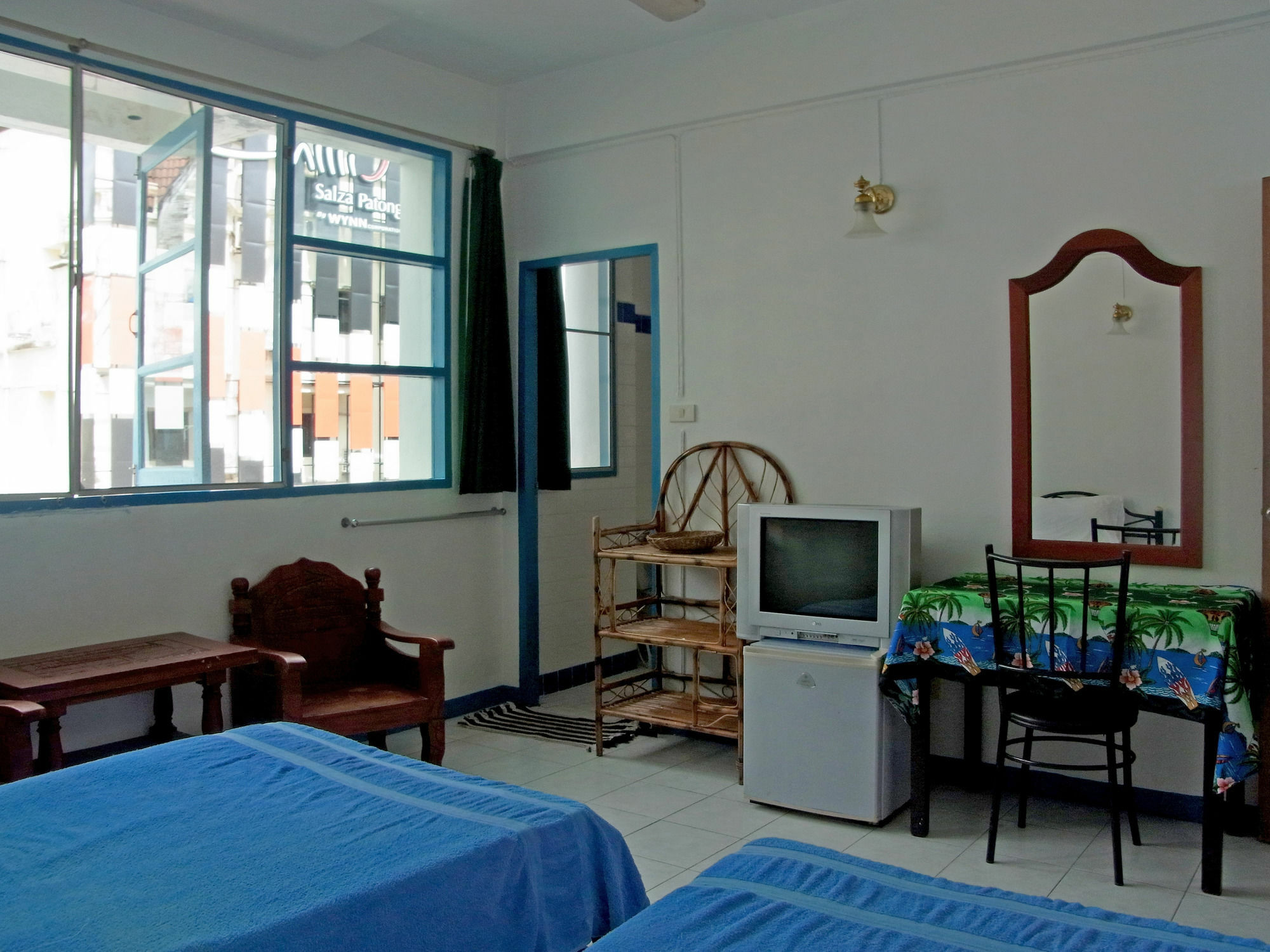 Niku Guesthouse Patong Экстерьер фото