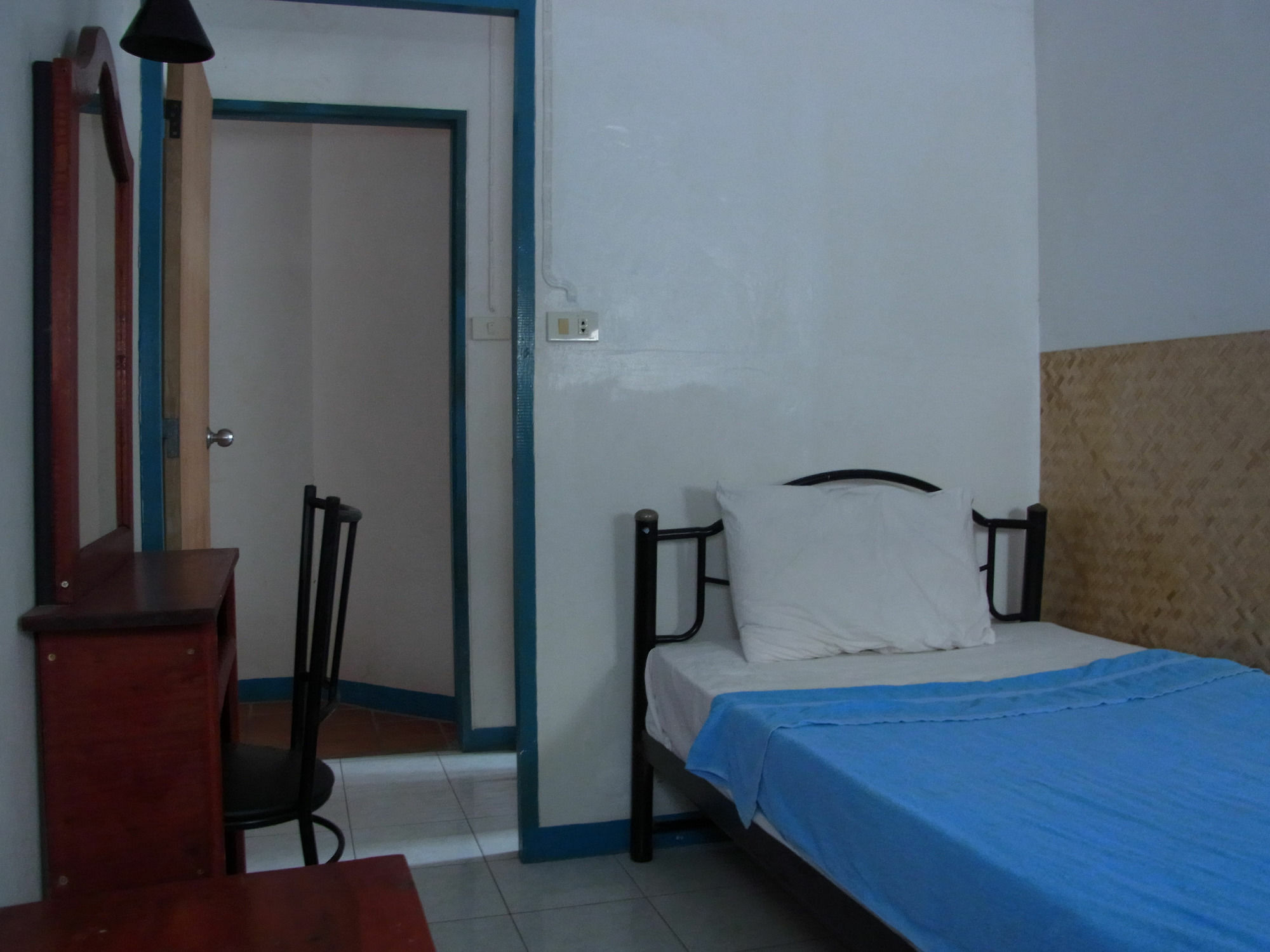 Niku Guesthouse Patong Экстерьер фото