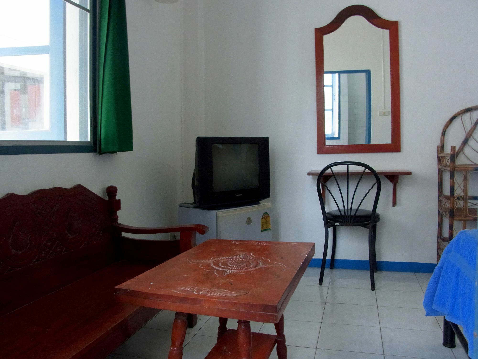 Niku Guesthouse Patong Экстерьер фото