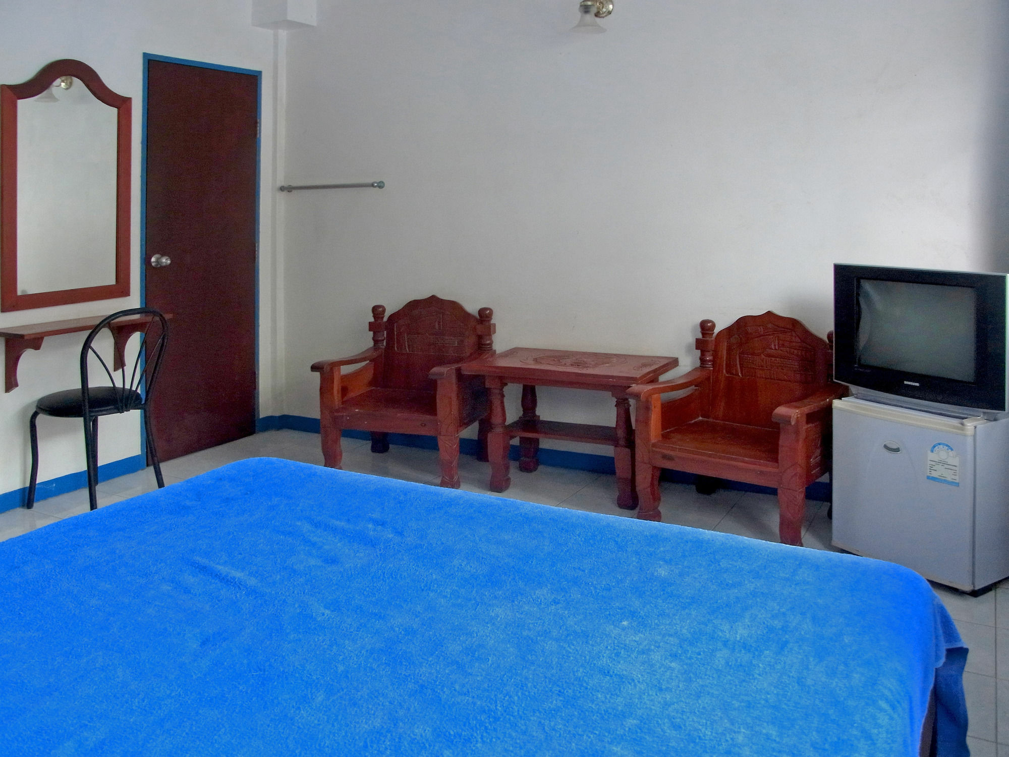 Niku Guesthouse Patong Экстерьер фото